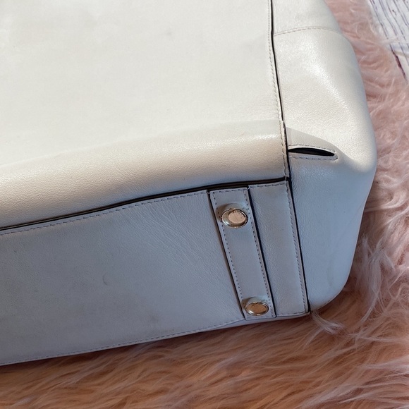 Luna by LaVoie Alex Bianco White Leather Tote Handbag - Picture 3 of 13